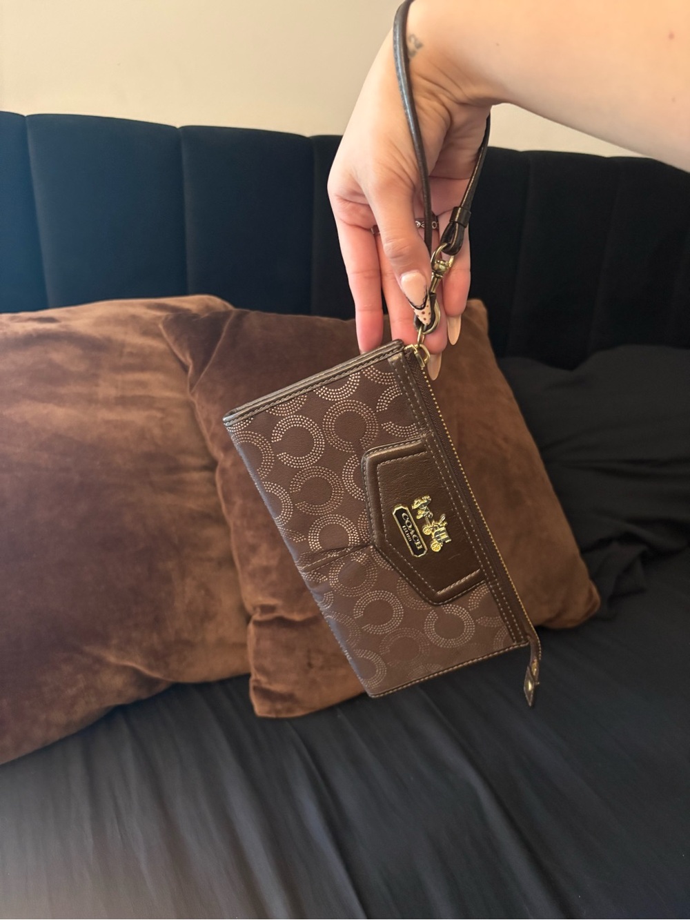 Vintage Coach brown wristlet/wallet - Picture 5 of 6